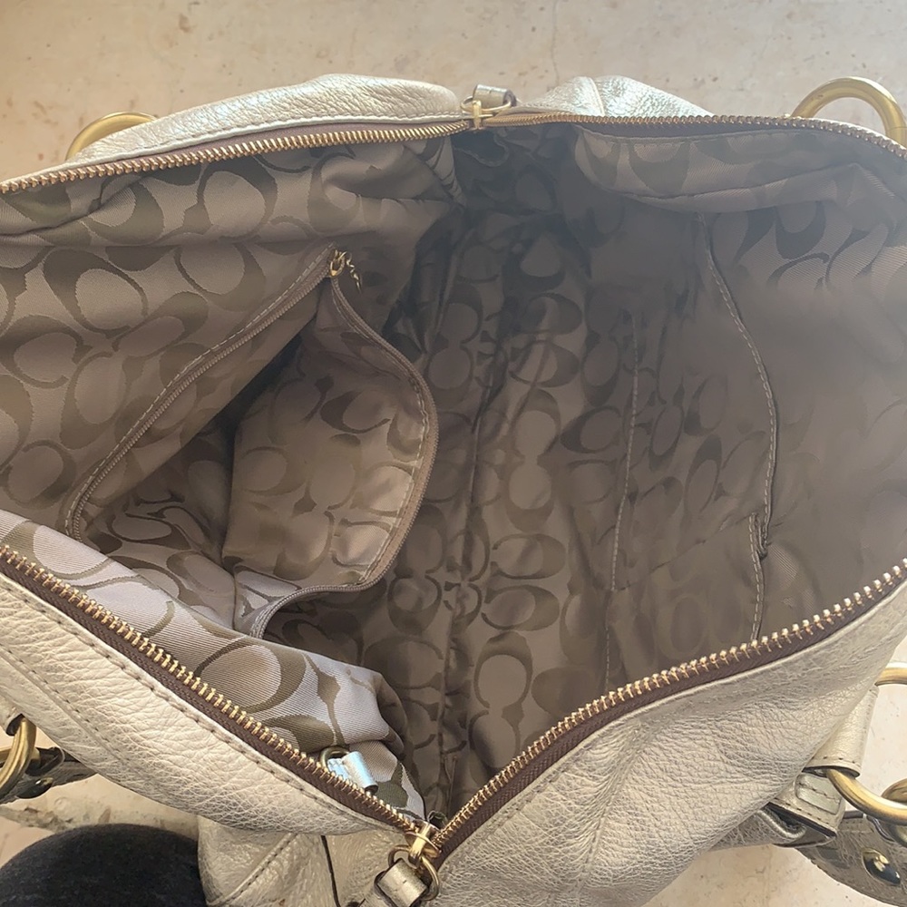 Shoulder bag - Picture 3 of 3